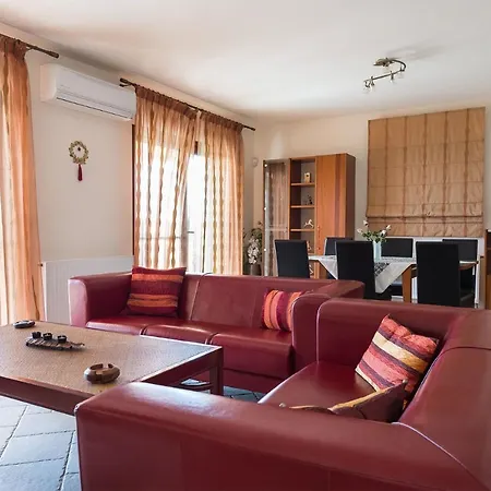 Aspa's Palazzo - Very Close To The