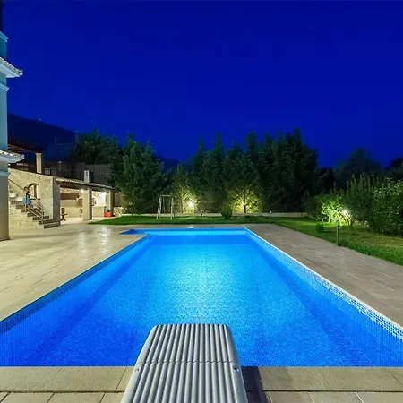 Villa Aspa's Palazzo - Tranquil And Secluded *